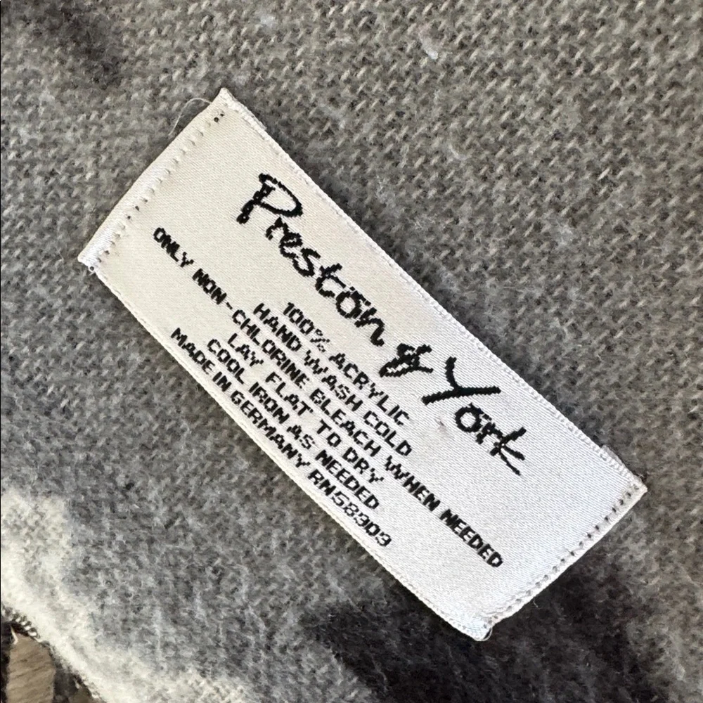 Preston & York Scarf Floral Design Scarf 12x62 Women's Fringed Black Gray Soft